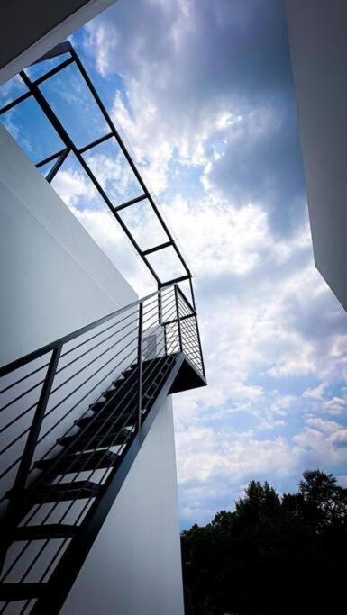 Villa 55 With Pool, Karaoke And Rooftop Bogor Kültér fotó